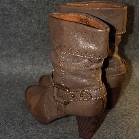 Fossil Women’s Brown Leather Ankle Boots – Size 7 | Buckle Strap | Pre-Owned - Picture 5 of 13